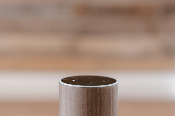 Motion-Triggered Lights That Turn Off When Someone Is Still in the Room