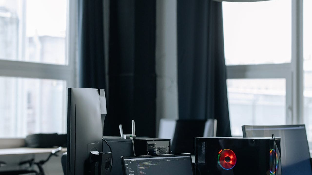 Smart Display Freezes During Routine Use: Memory and Caching Issues
